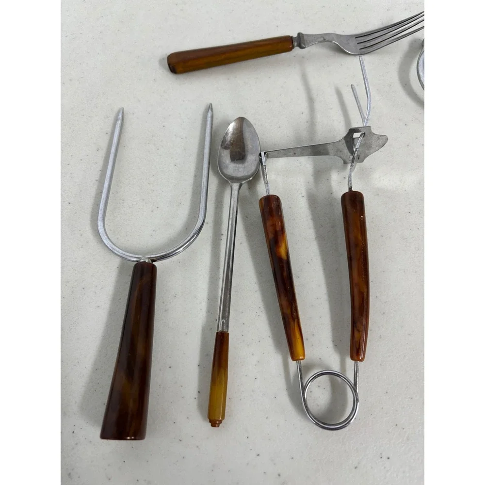 Vintage MCM Faux Tortoiseshell Handle Kitchen Tool Set Cake Breaker Nutcracker‎